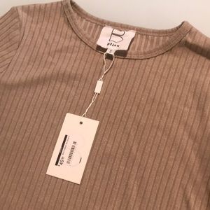 Bliss ribbed sand 3/4 sleeve T-shirt size s